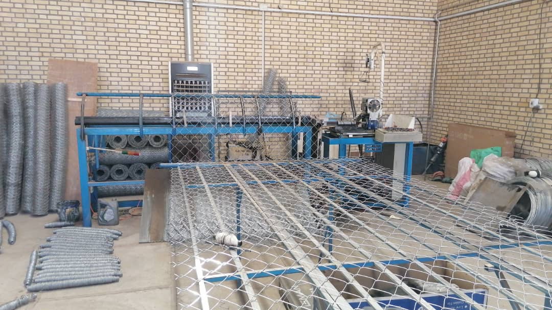 تعهد به کیفیت و نوآوری در خدمات فنس‌کشی